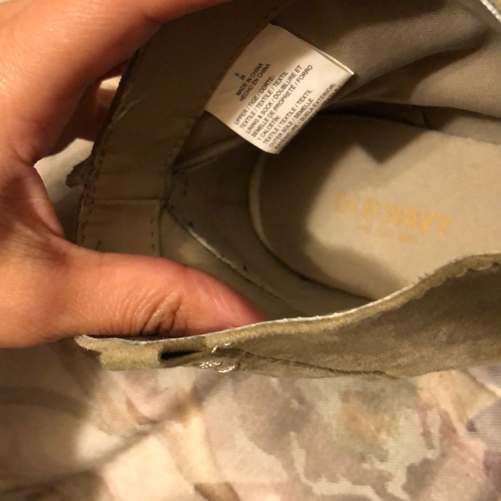 Size 9 - Picture 4 of 4